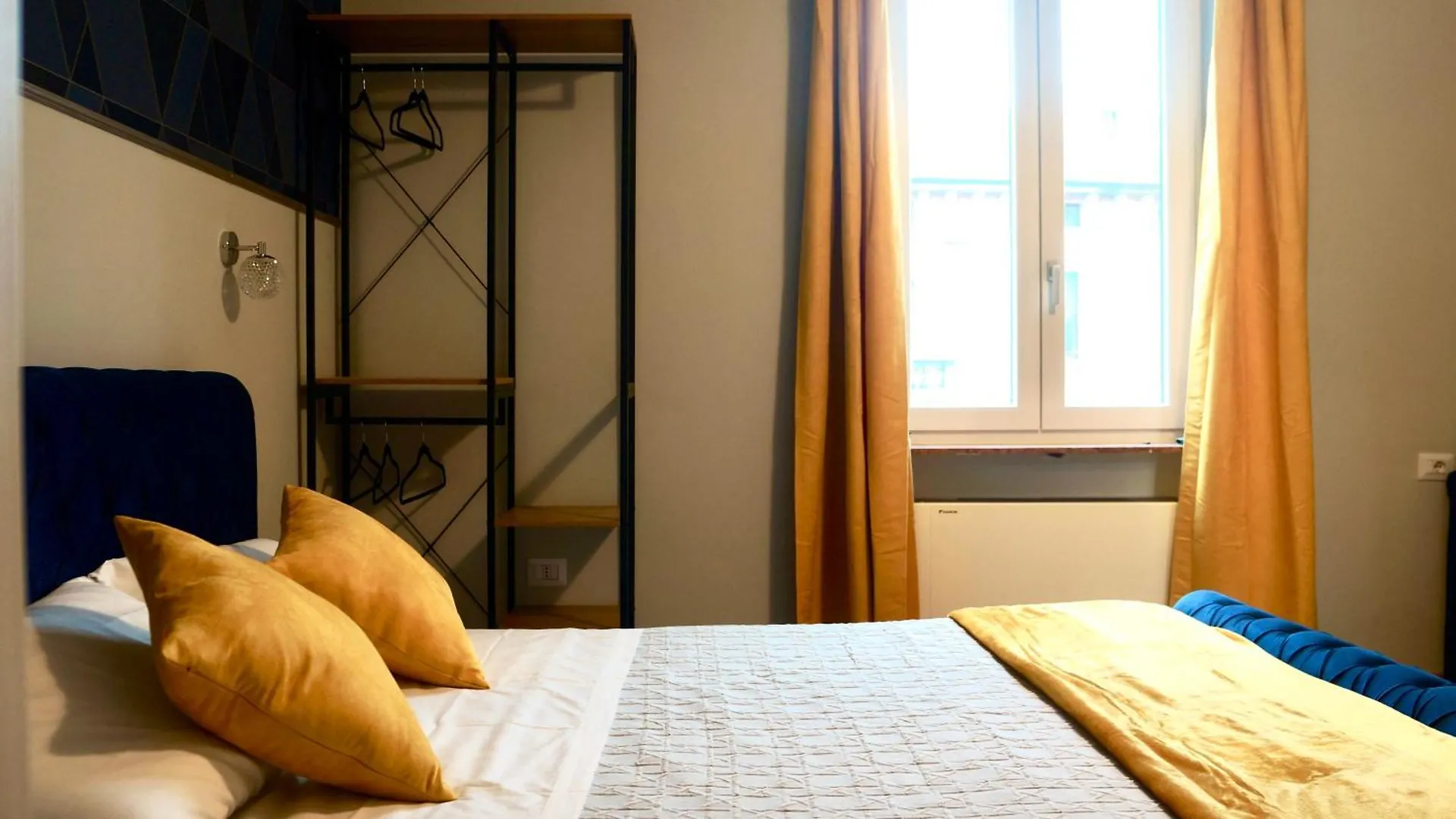 Guest house Domus 44 Rooms Verona Italy